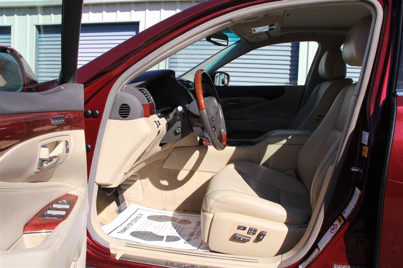 Used 2007 Lexus LS 460 RWD image 21