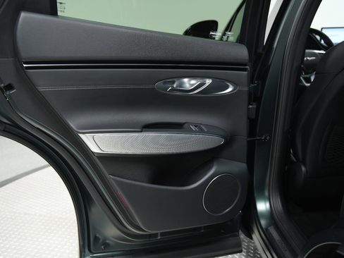 Used 2023 Genesis GV70 3.5T Sport image 21