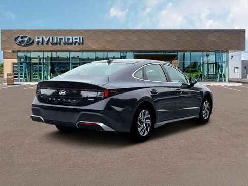 New 2026 Hyundai Sonata Blue FWD image 7