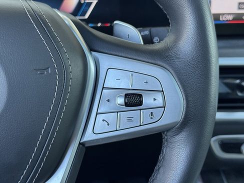 Used 2023 BMW X7 xDrive40i image 30