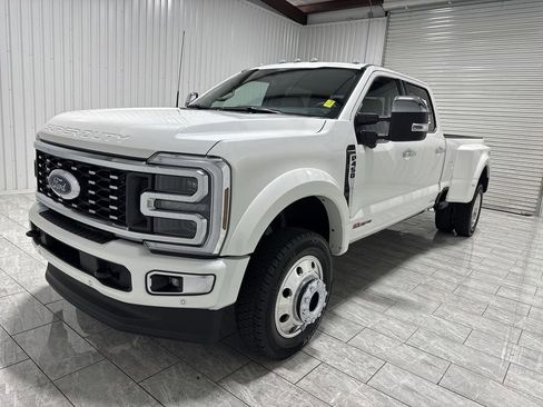 Used 2026 Ford F450 Platinum w/ Platinum Plus Package AWD/4WD image 1