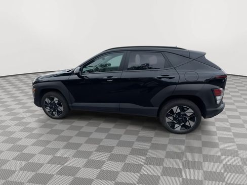 Certified 2025 Hyundai Kona SEL AWD/4WD image 5