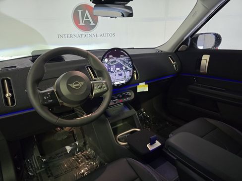 New 2025 MINI Cooper Countryman SE image 15