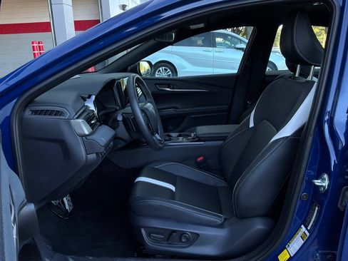 Used 2026 Toyota Camry SE FWD image 10
