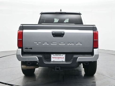 Used 2024 Toyota Tacoma TRD Off-Road image 6