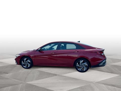 Used 2025 Hyundai Elantra Sport FWD image 5