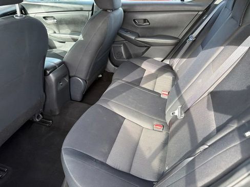Used 2024 Nissan Sentra SV FWD image 17