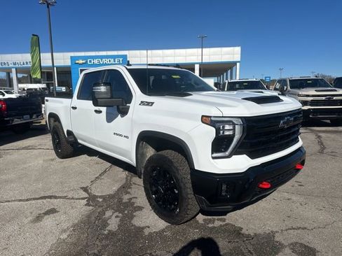 New 2026 Chevrolet Silverado 2500 LT w/ Trail Boss Package image 1