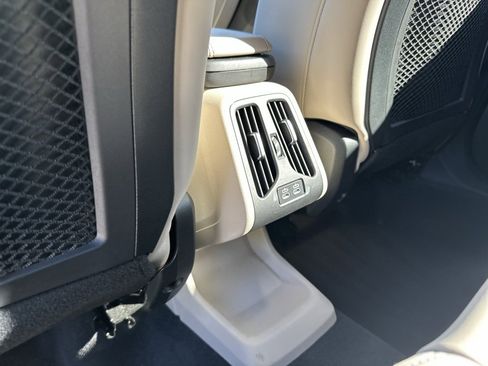 Used 2023 BMW X1 xDrive28i w/ Premium Package image 25