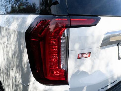 Used 2022 GMC Yukon XL Denali image 33