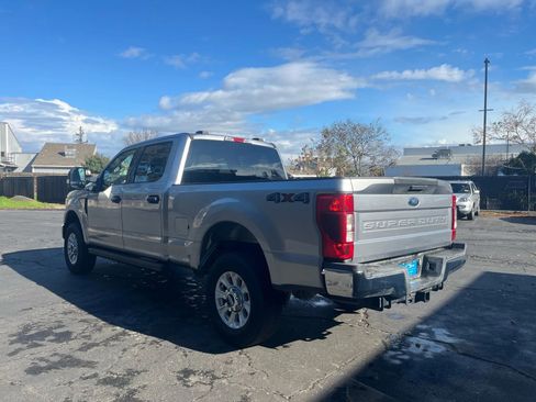 Used 2021 Ford F250 XLT image 4
