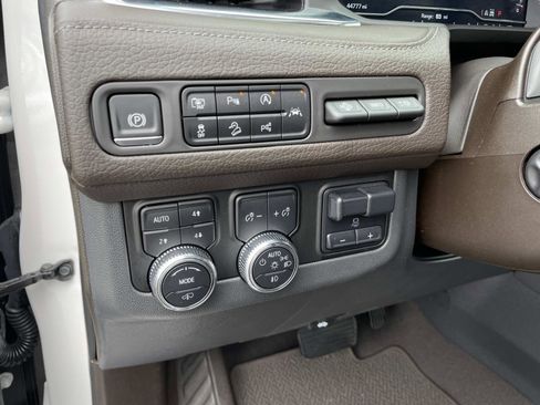 Used 2024 GMC Yukon XL Denali w/ Denali Reserve Package image 20