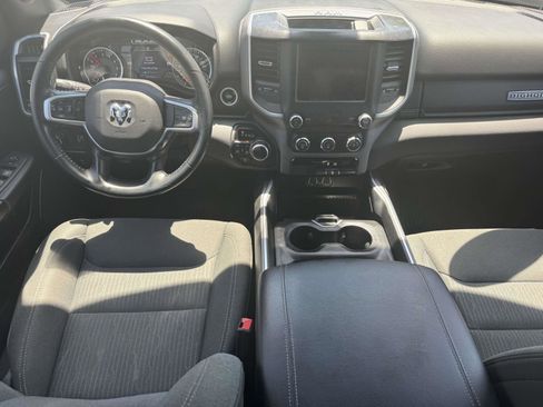 Used 2022 RAM 1500 Big Horn AWD/4WD image 2