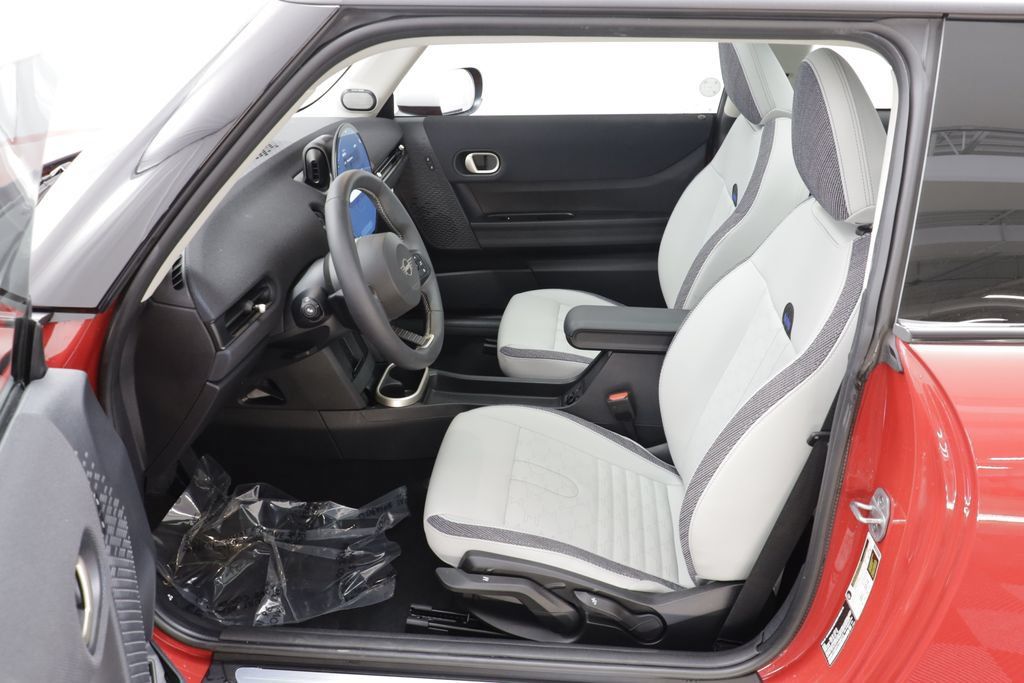 Certified 2026 MINI Cooper 2-Door Hardtop FWD image 6