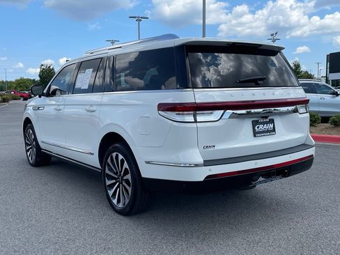Used 2023 Lincoln Navigator L Reserve AWD/4WD image 5