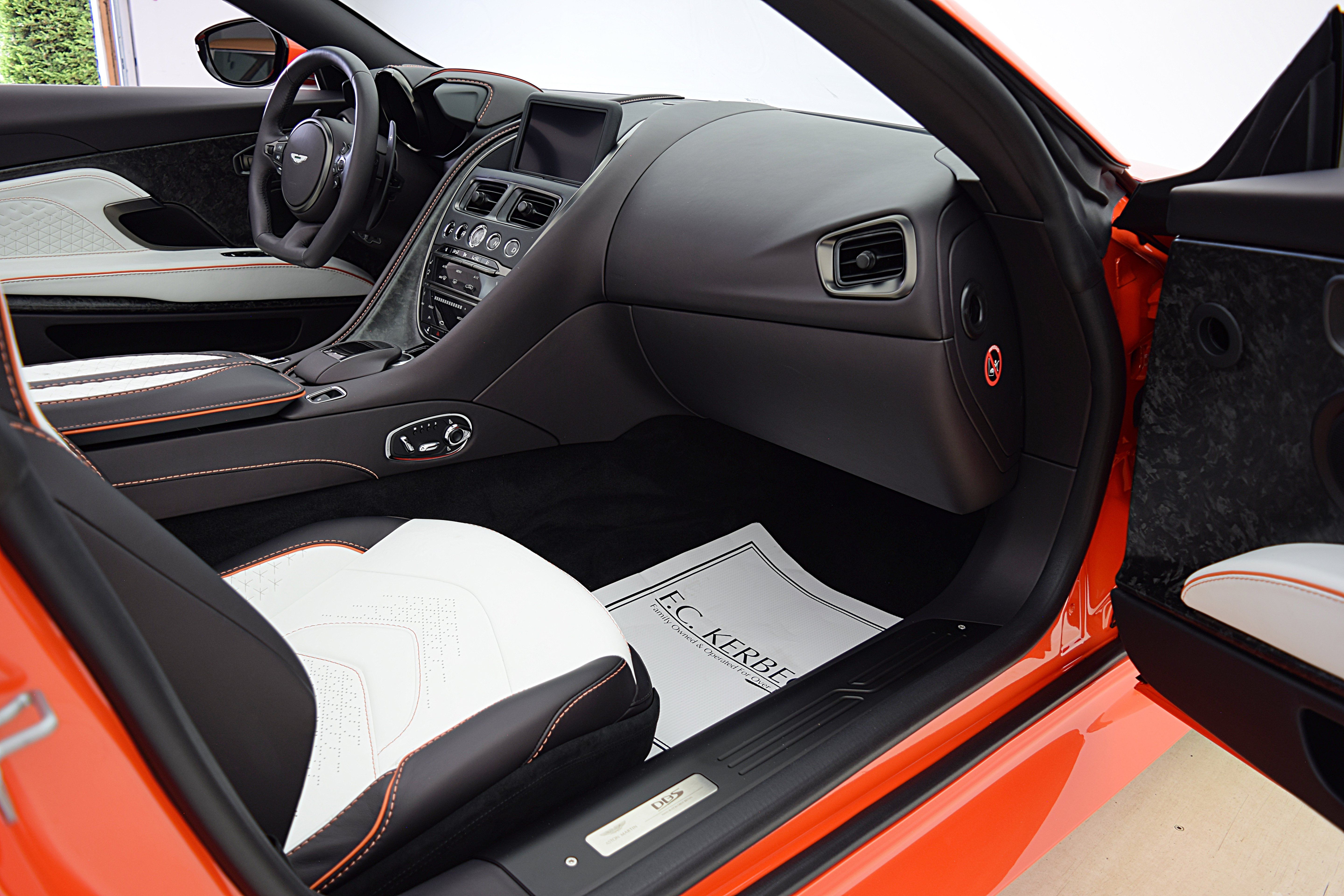 Used 2023 Aston Martin DBS Superleggera Volante RWD image 51