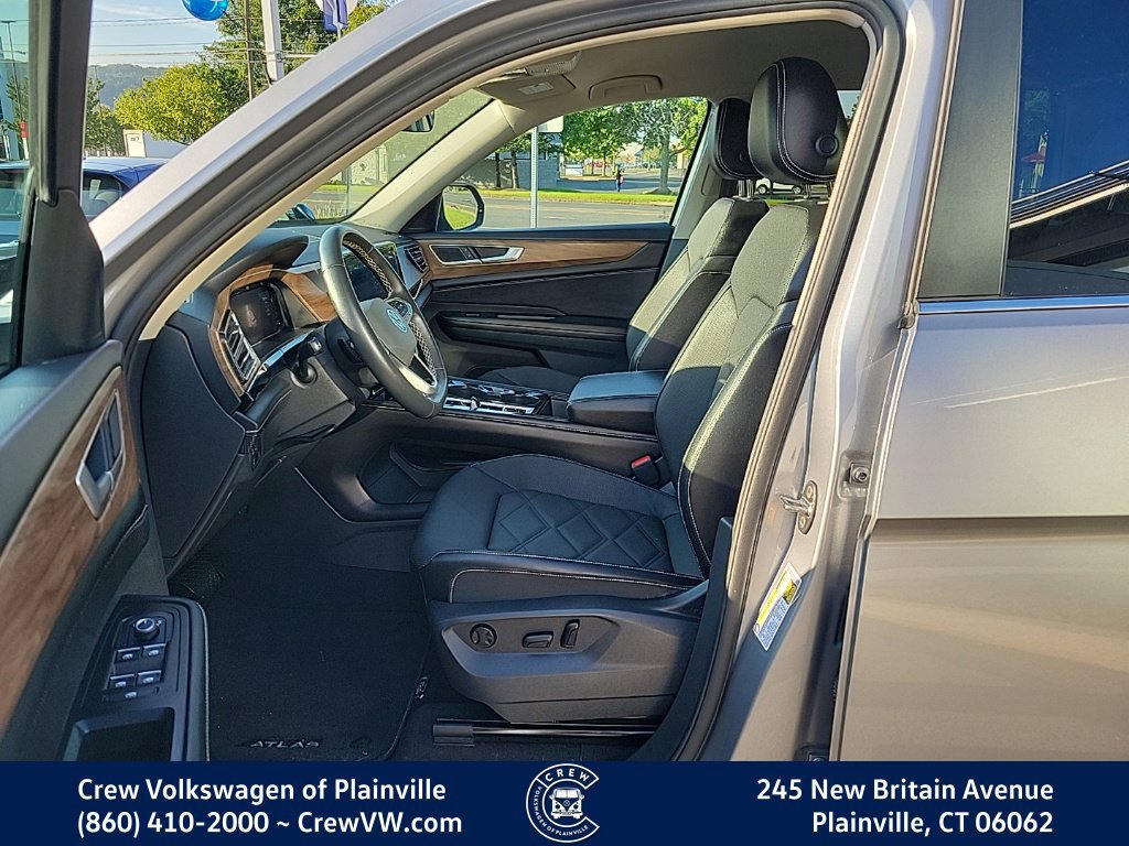 Certified 2024 Volkswagen Atlas SE AWD/4WD image 13