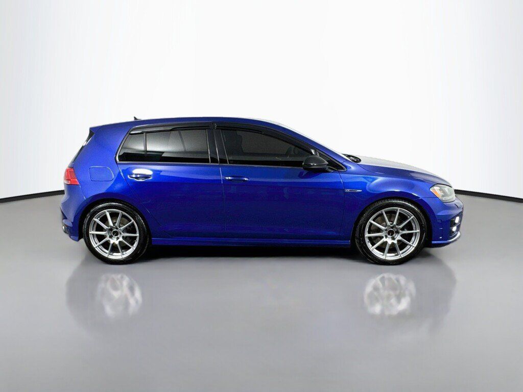 Used 2016 Volkswagen Golf 4-Door AWD/4WD image 6