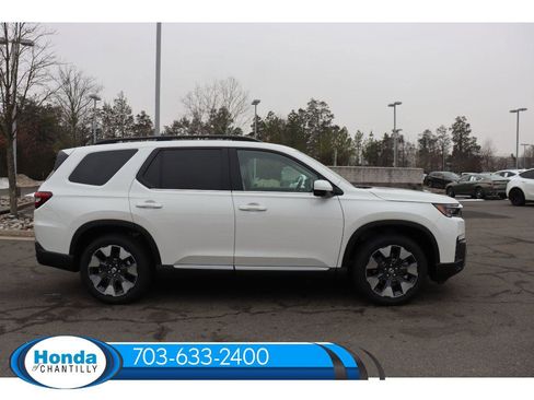 New 2026 Honda Pilot Elite image 8
