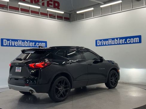 Used 2022 Chevrolet Blazer LT FWD image 2