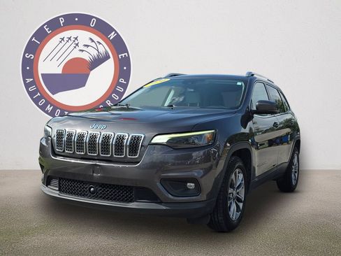 Used 2020 Jeep Cherokee Latitude Lux w/ Quick Order Package 26H Lux FWD image 2