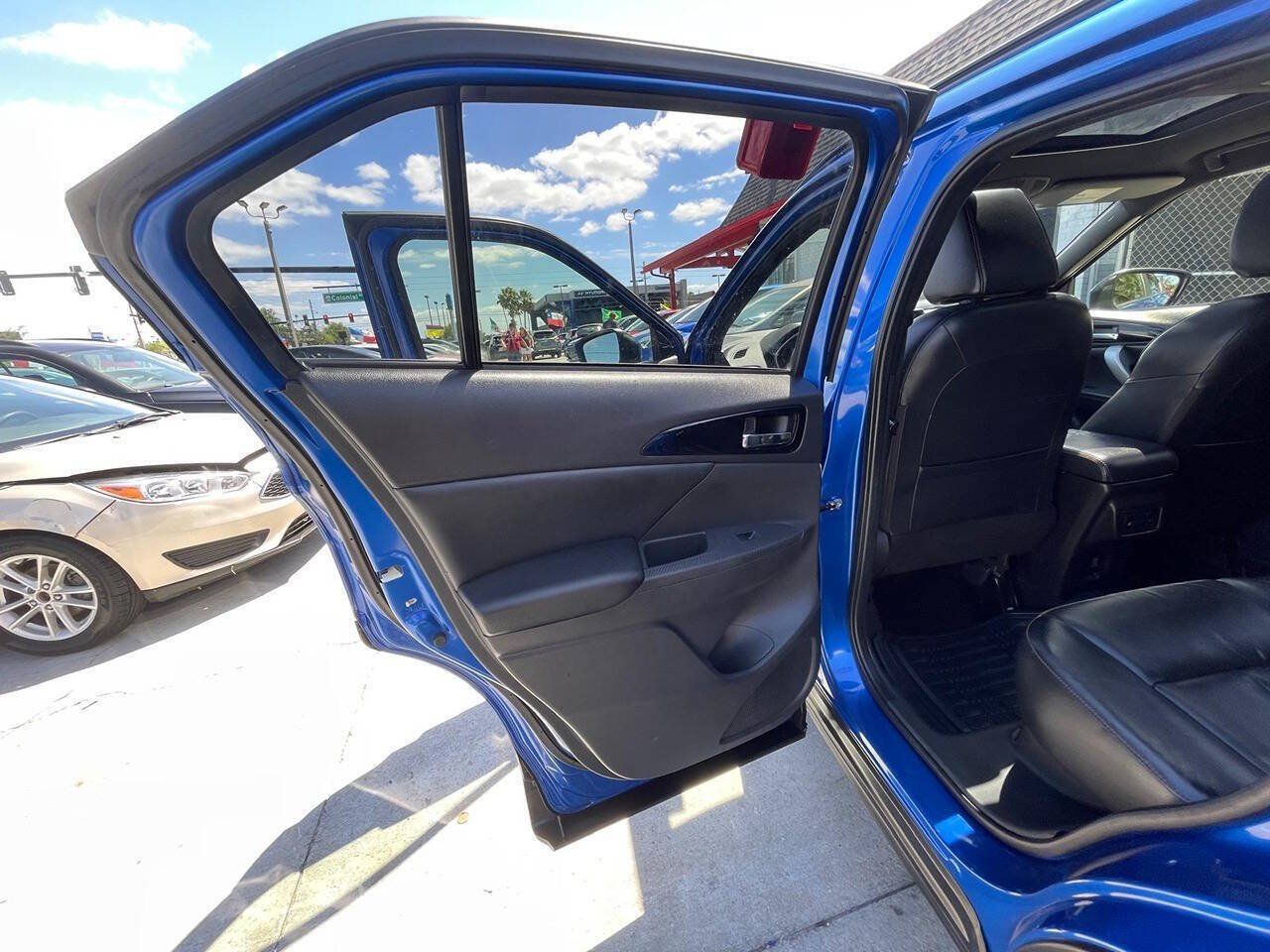 Used 2020 Mitsubishi Eclipse Cross SEL FWD image 12