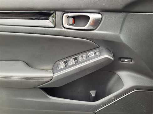 Used 2024 Honda Civic Touring image 25