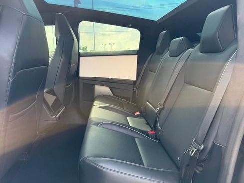 Used 2024 Tesla Cybertruck AWD Crew Cab image 22