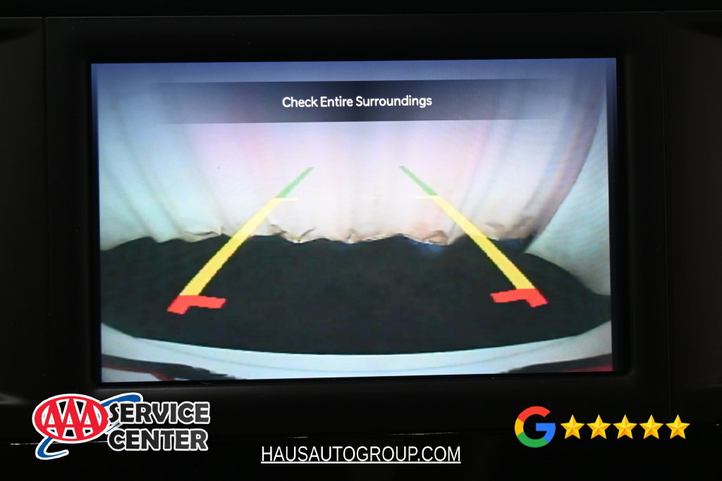 Used 2023 Chrysler Voyager LX FWD image 17
