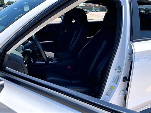Used 2025 Honda Civic Sport image 8