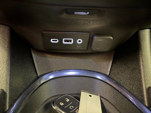 Used 2024 Chevrolet Malibu LT image 41