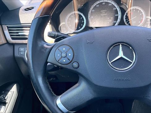 Used 2011 Mercedes-Benz E 350 Sedan image 23