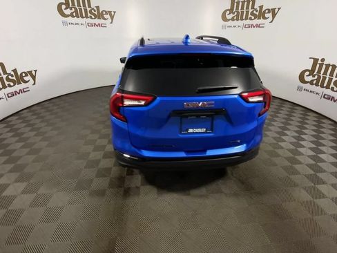 Used 2024 GMC Terrain SLT w/ Elevation Edition AWD/4WD image 7