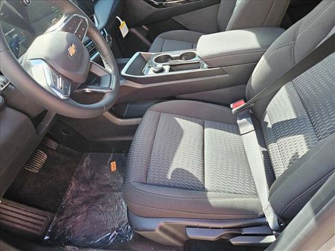 New 2026 Chevrolet Equinox LT w/ Safety and Technology Package FWD image 4