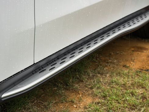 New 2025 Mercedes-Benz GLC 350e 4MATIC image 17