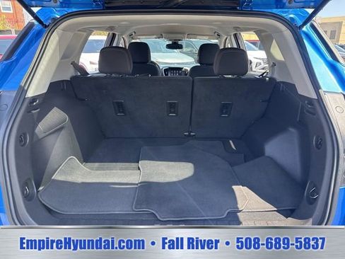 Used 2024 GMC Terrain SLE AWD/4WD image 7