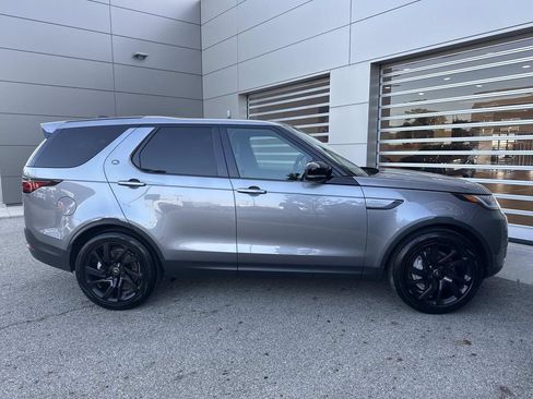 Certified 2025 Land Rover Discovery S AWD/4WD image 8