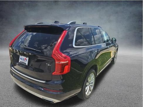 Used 2017 Volvo XC90 T6 Momentum w/ Vision Package AWD/4WD image 7