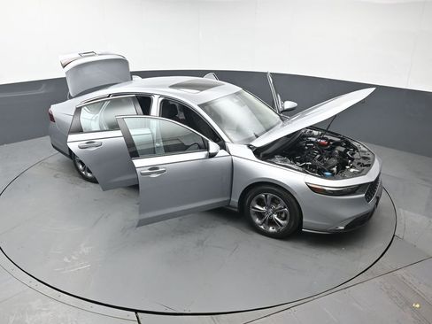 Used 2023 Honda Accord EX image 47
