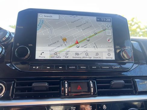 Used 2022 Nissan Pathfinder SL image 22