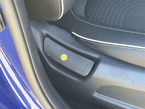 Certified 2024 Hyundai Venue Limited image 40