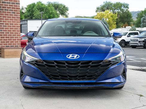 Used 2021 Hyundai Elantra SEL FWD image 2