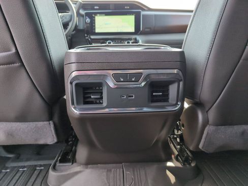 New 2026 GMC Sierra 2500 Denali w/ Denali Reserve Package AWD/4WD image 36