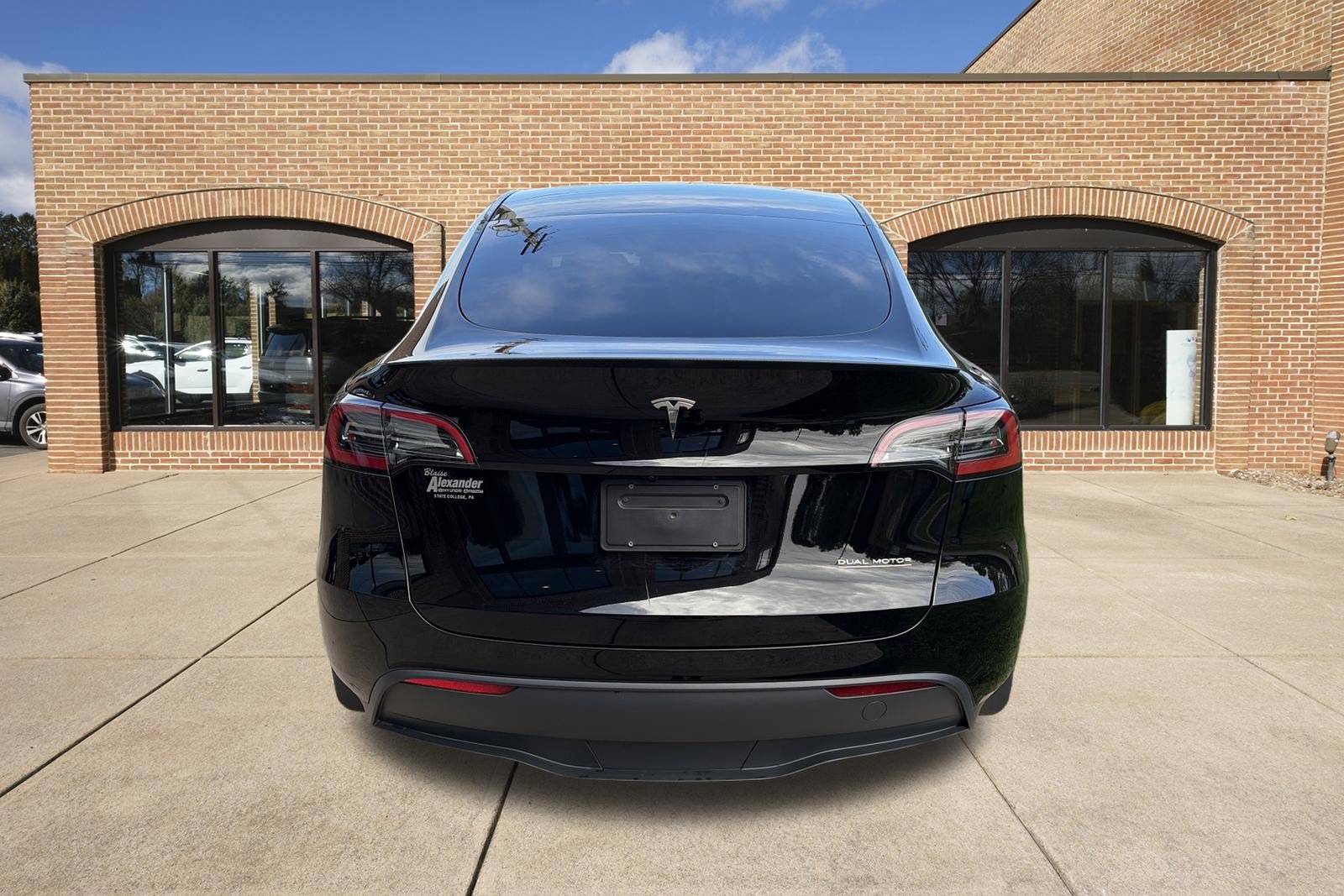 Used 2025 Tesla Model Y Performance AWD/4WD image 4