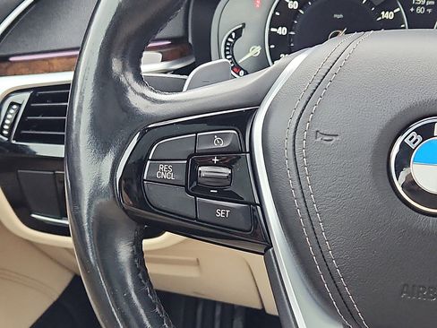 Used 2019 BMW 530i xDrive w/ Convenience Package image 15