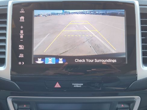 Used 2017 Honda Pilot Touring image 18