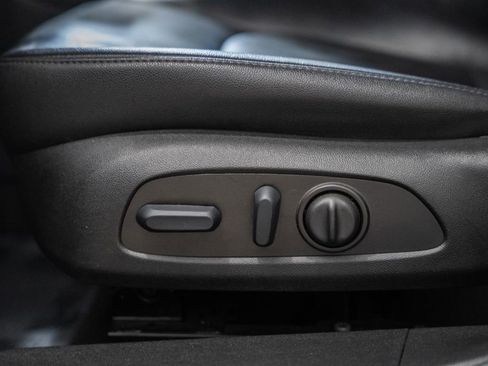 Used 2022 Chevrolet Malibu Premier image 35