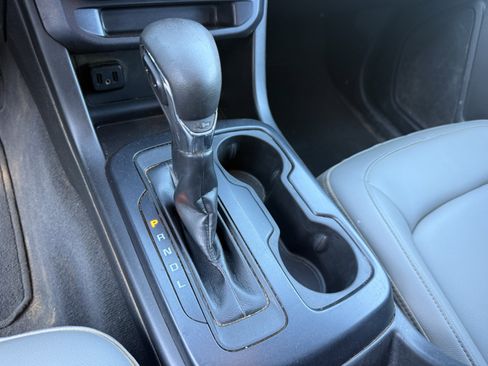 Used 2022 Chevrolet Colorado W/T w/ WT Convenience Package image 9