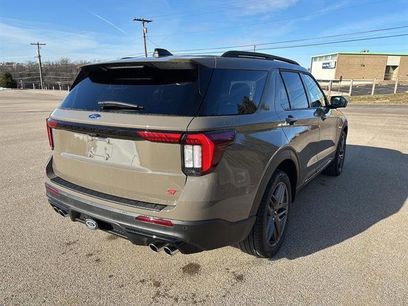 New 2026 Ford Explorer ST w/ Sun And Sound Package