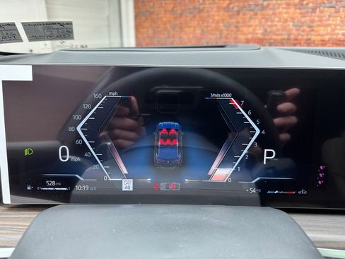 Used 2026 BMW X6 xDrive40i image 15